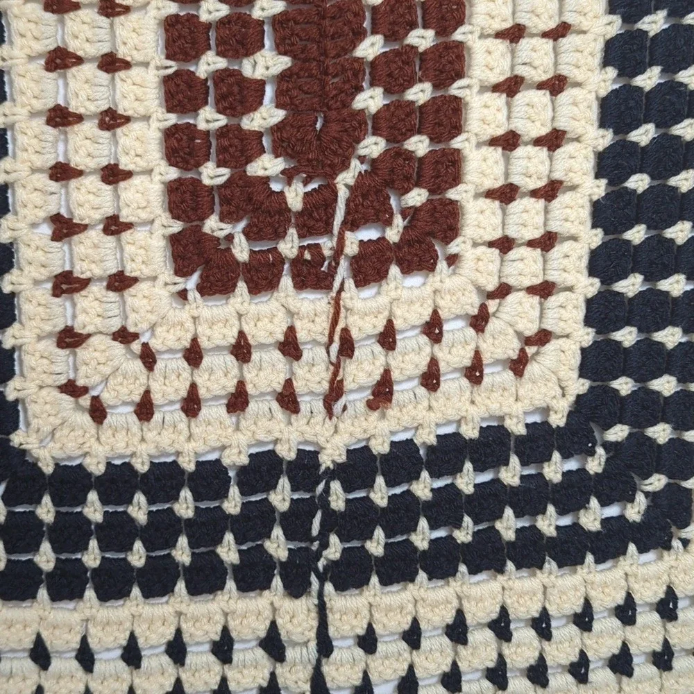 Vintage Handmade Crochet Afghan Granny Square‎ Blanket in Black Cream Brown Cozy
